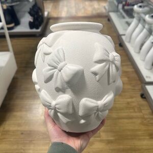 Bow Embossed Ceramic Vase